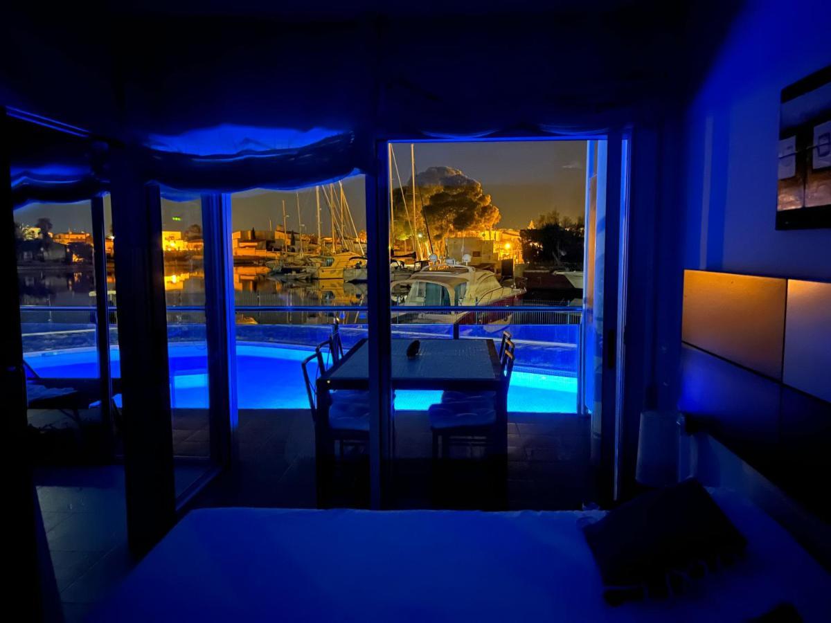 Blau Apartamento Frente A Los Canales Y Las Puestas De Sol De Roses Zewnętrze zdjęcie