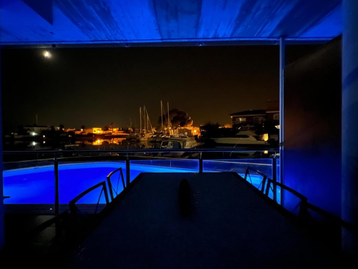 Blau Apartamento Frente A Los Canales Y Las Puestas De Sol De Roses Zewnętrze zdjęcie