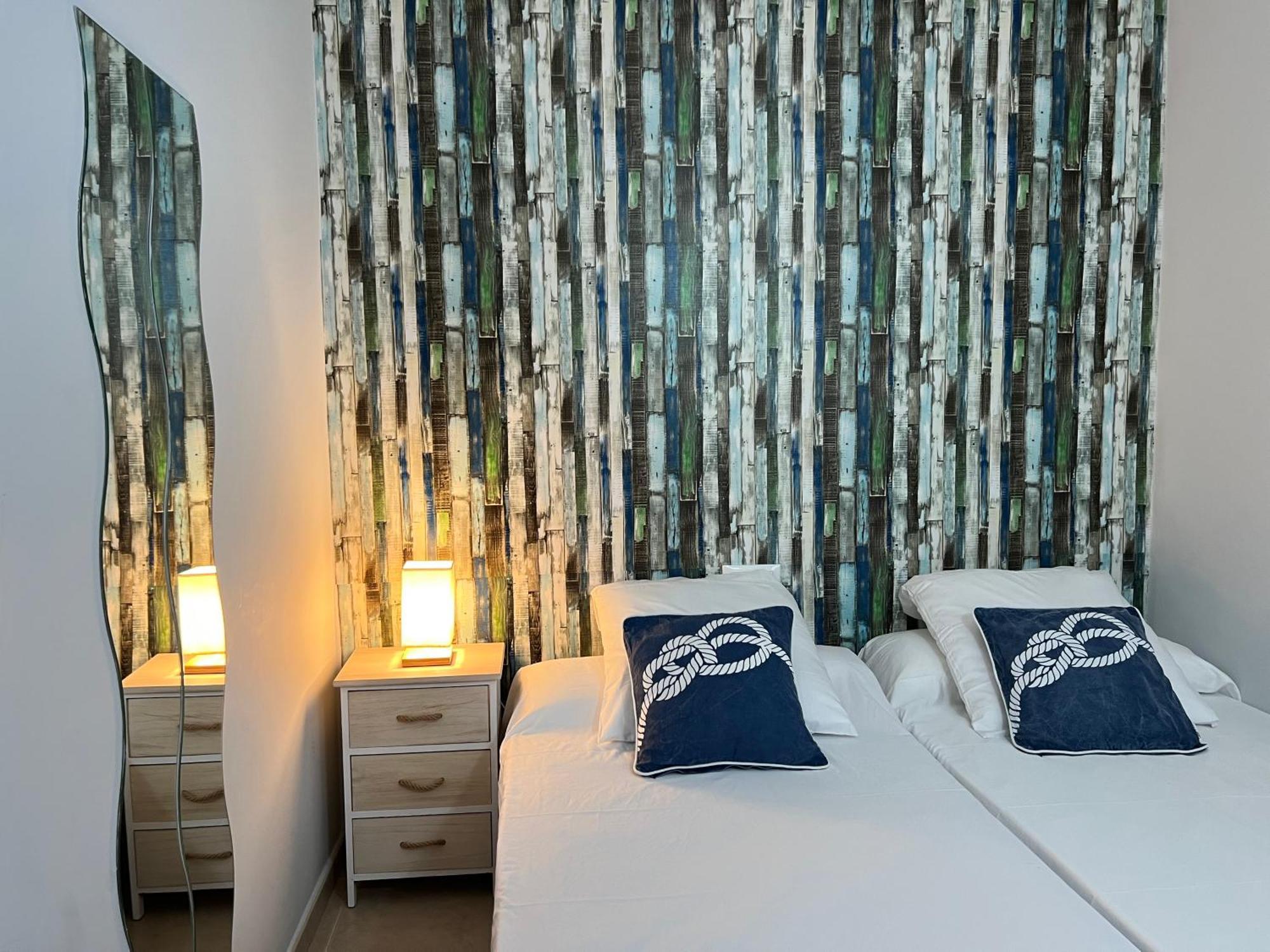 Blau Apartamento Frente A Los Canales Y Las Puestas De Sol De Roses Zewnętrze zdjęcie
