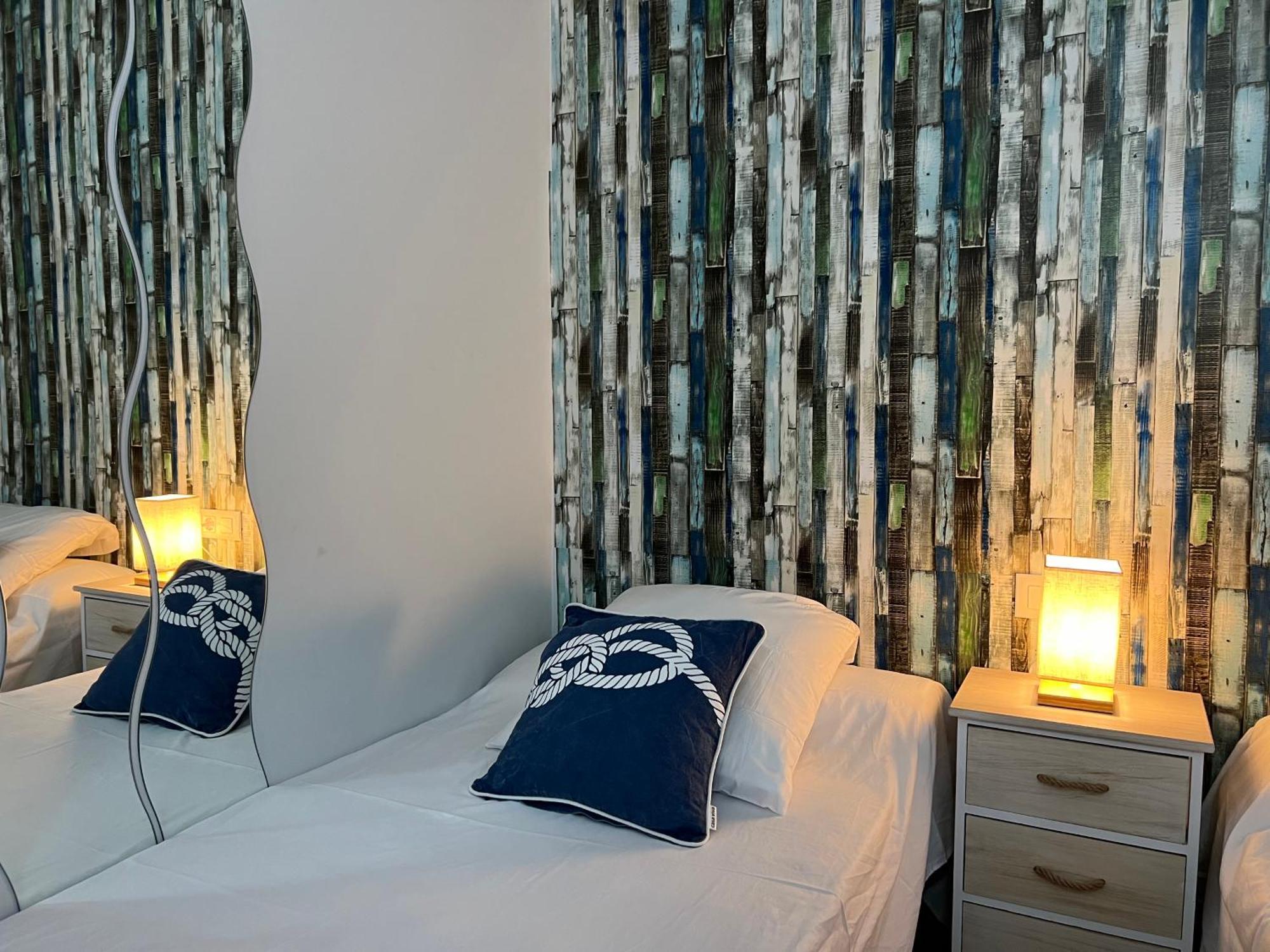 Blau Apartamento Frente A Los Canales Y Las Puestas De Sol De Roses Zewnętrze zdjęcie